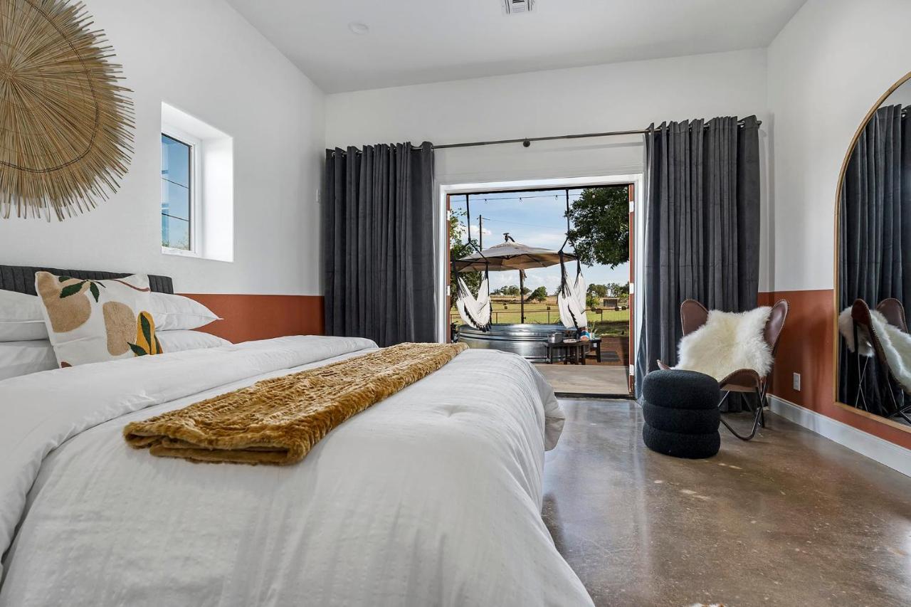 Container Haus Pet Friendly With Cowboy Pool Vila Fredericksburg Exterior foto