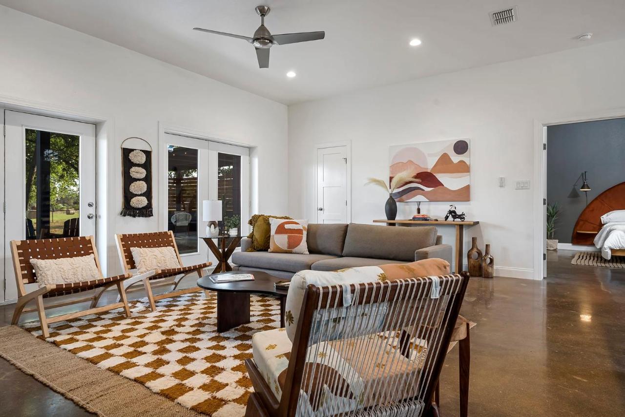 Container Haus Pet Friendly With Cowboy Pool Vila Fredericksburg Exterior foto