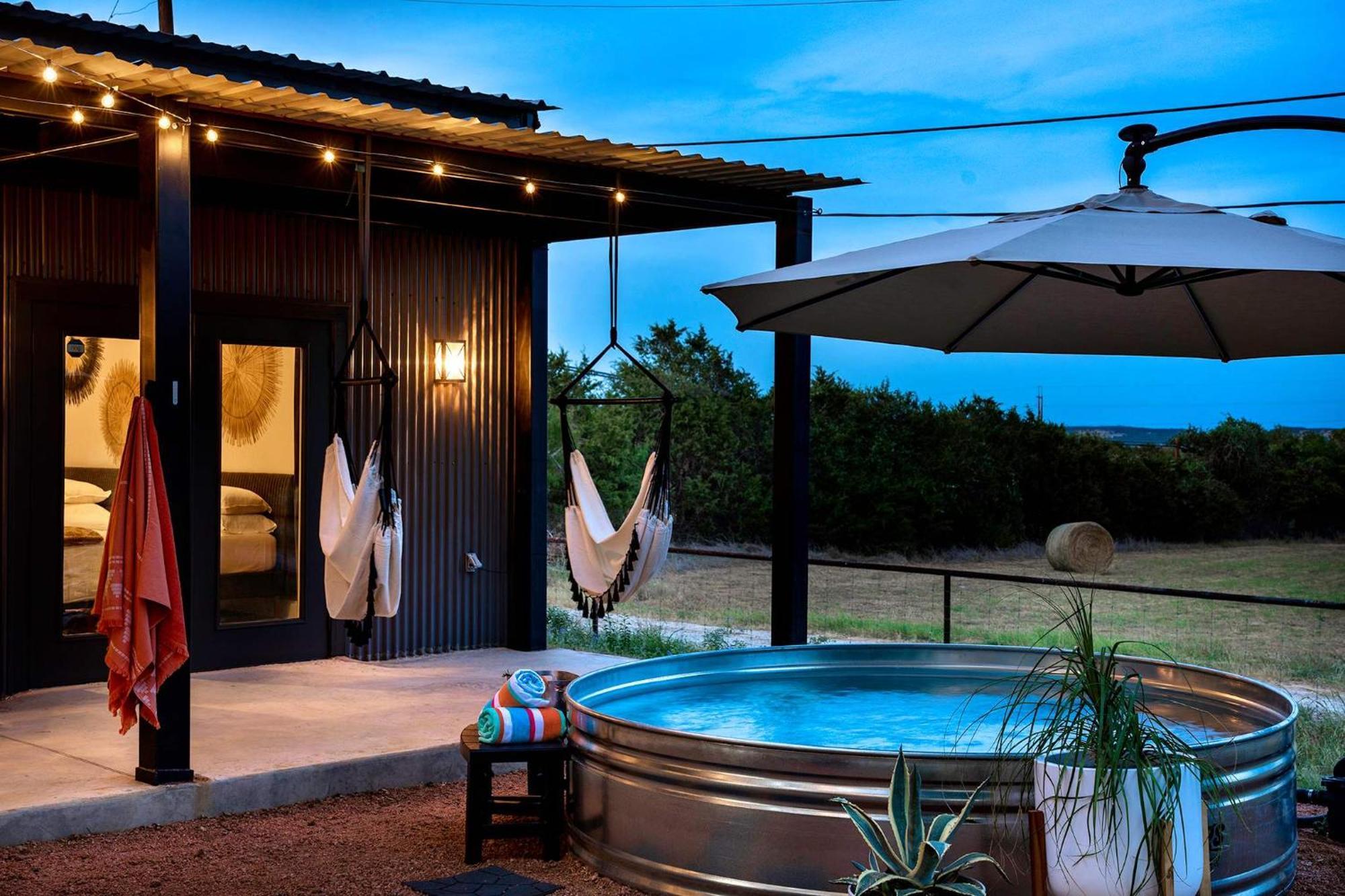 Container Haus Pet Friendly With Cowboy Pool Vila Fredericksburg Exterior foto