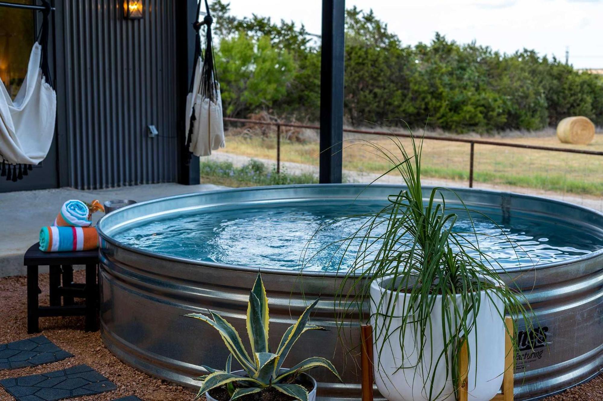 Container Haus Pet Friendly With Cowboy Pool Vila Fredericksburg Exterior foto